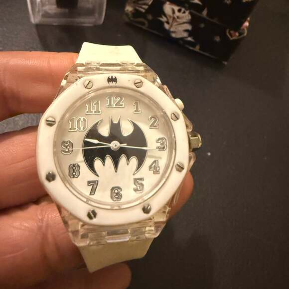 Batman Watch With Floating Numbers Lights Up Multicolor Japan Movement DC Comics - Picture 3 of 4